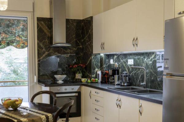 G102 Κεντρικό Πολυτελές Διαμέρισμα Lägenhet Volos Exteriör bild
