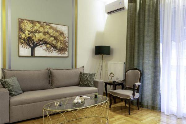 G102 Κεντρικό Πολυτελές Διαμέρισμα Lägenhet Volos Exteriör bild